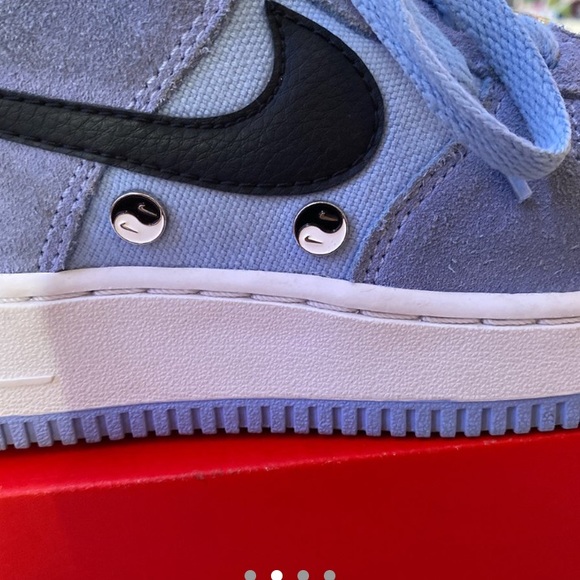 Indigo fog have a nike day airforce 1 - Picture 3 of 4